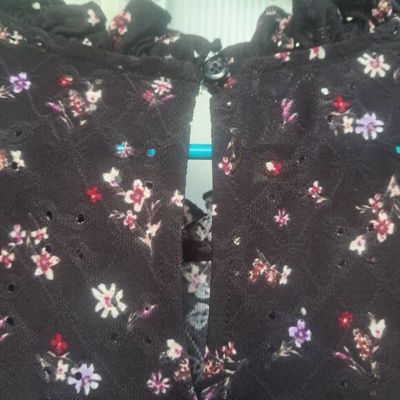 INDIGO ROSE Women's Baby Doll Top Plus 1X Flutter Sleeve Blouse  Black Floral - Picture 9 of 11